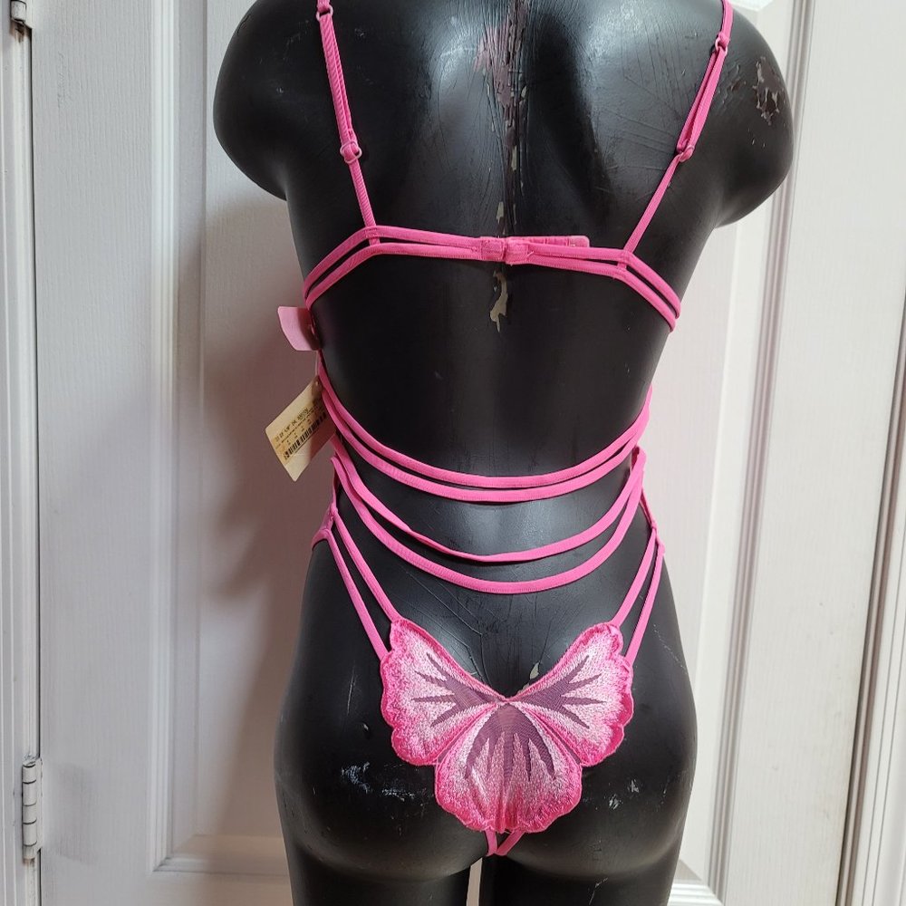 Rare & NWT Marvel by La Perla body suit with butterfly embroidery